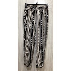 LA VIE Women's (Size L) Pull On Elastic Waist & Ankle Pants‎ Lightweight